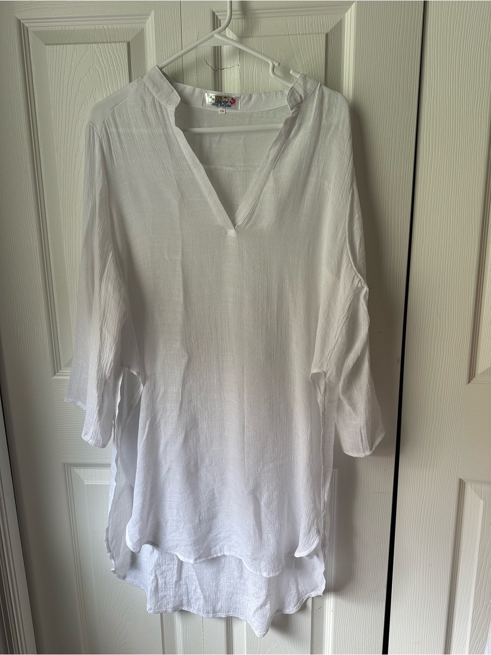 India Boutique White V-Neck Tunic Blouse